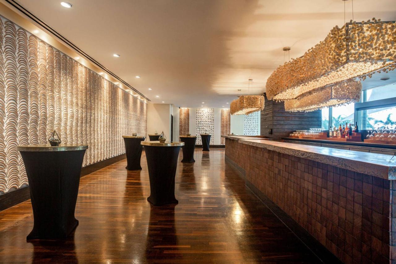 Jw Marriott Panama Ξενοδοχείο Εξωτερικό φωτογραφία The bar at the 101 Lounge