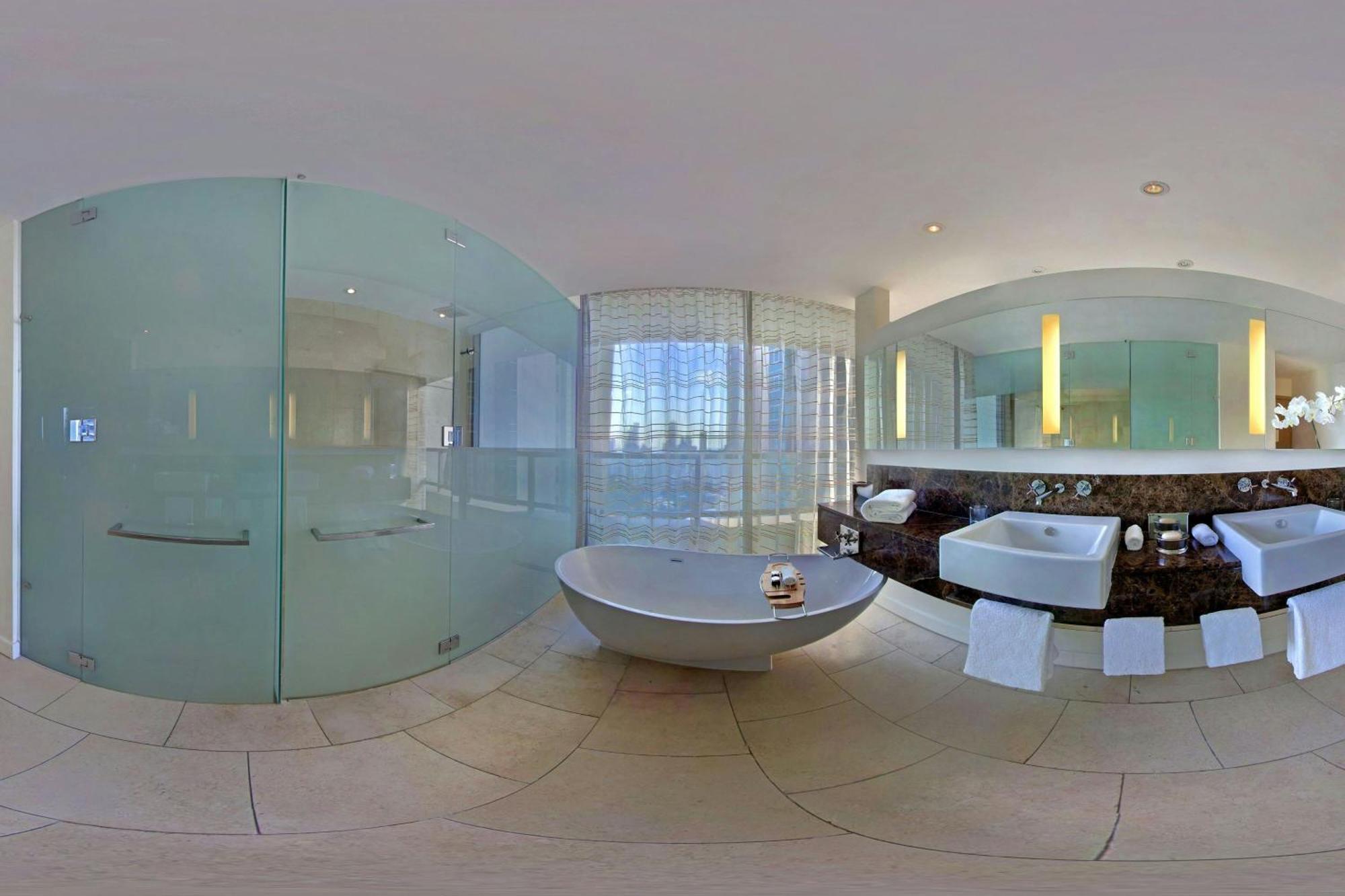 Jw Marriott Panama Ξενοδοχείο Εξωτερικό φωτογραφία A bathroom in a hotel